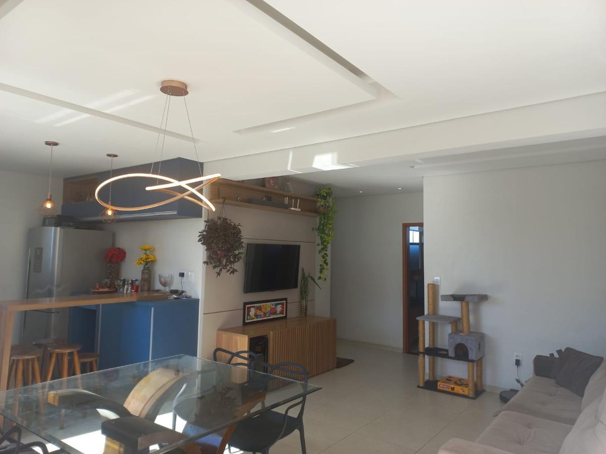 Casa, Chácara Cotia, 3 Quartos, 3 Vagas, 1 Suíte