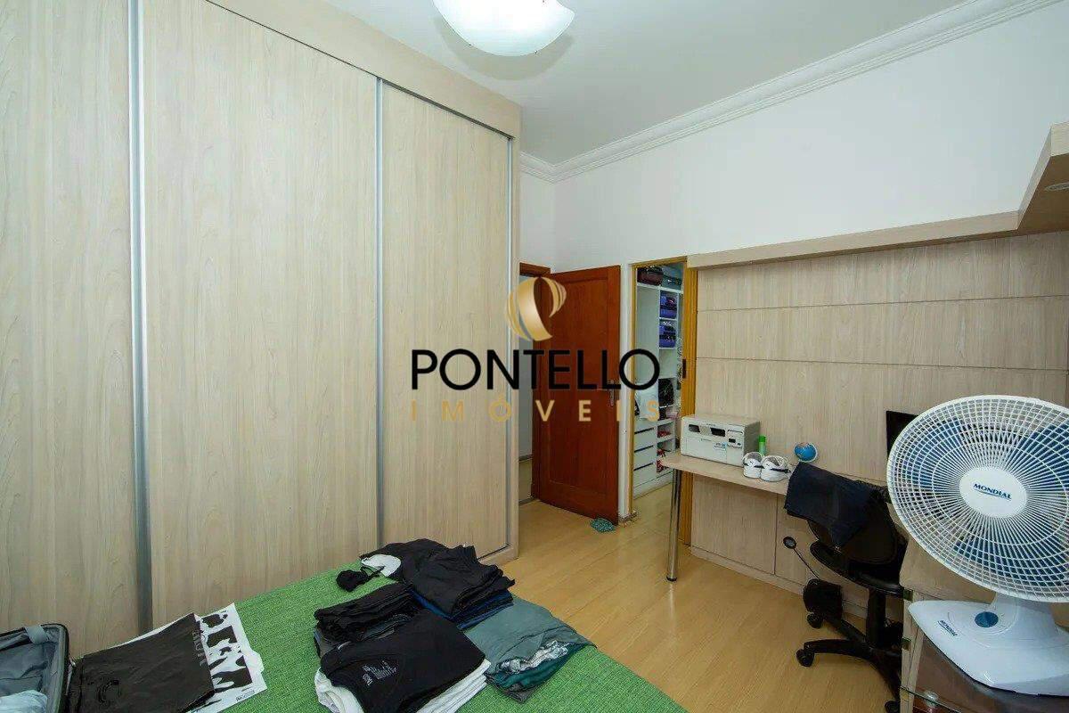 Casa, Prado, 5 Quartos, 6 Vagas, 2 Suítes