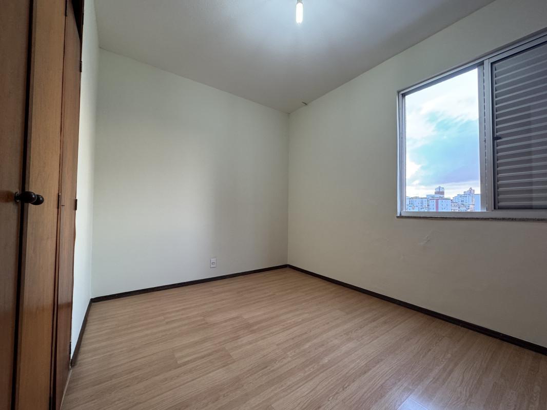 Apartamento, Sagrada Família, 3 Quartos, 2 Vagas, 1 Suíte