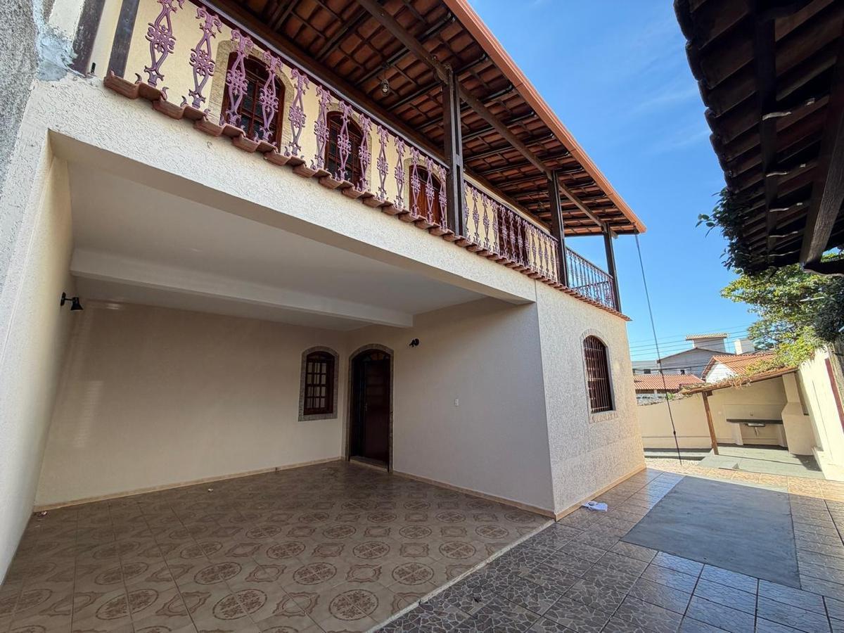 Casa, Alvorada, 4 Quartos, 2 Vagas, 1 Suíte