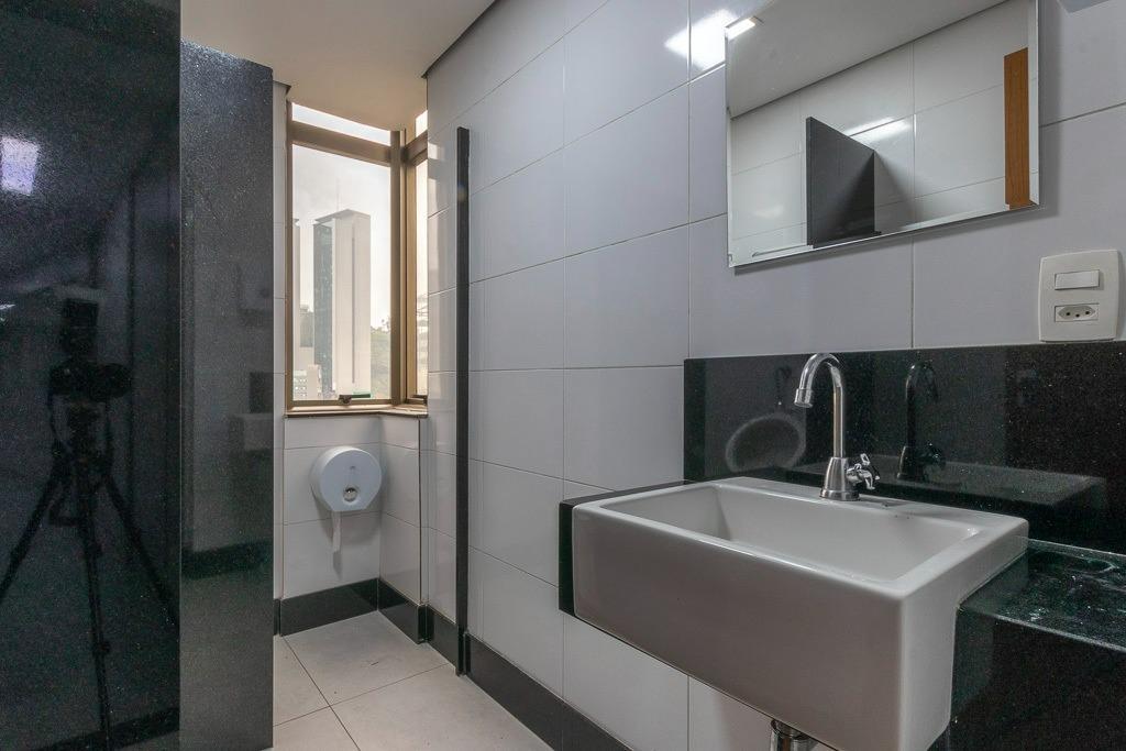 Sala, Vila da Serra, 0 Quarto, 7 Vagas