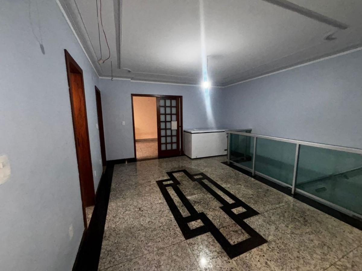 Casa, Nova Floresta, 6 Quartos, 3 Vagas, 4 Suítes