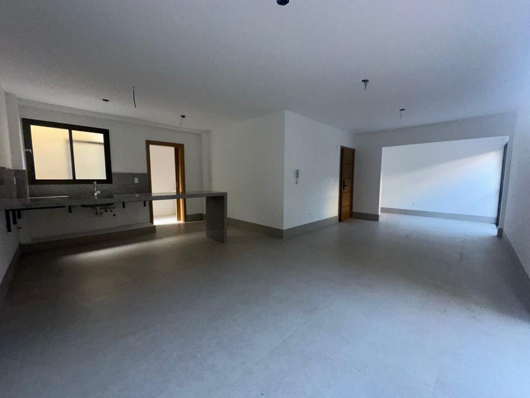 Apartamento, Esplanada, 4 Quartos, 2 Vagas, 1 Suíte