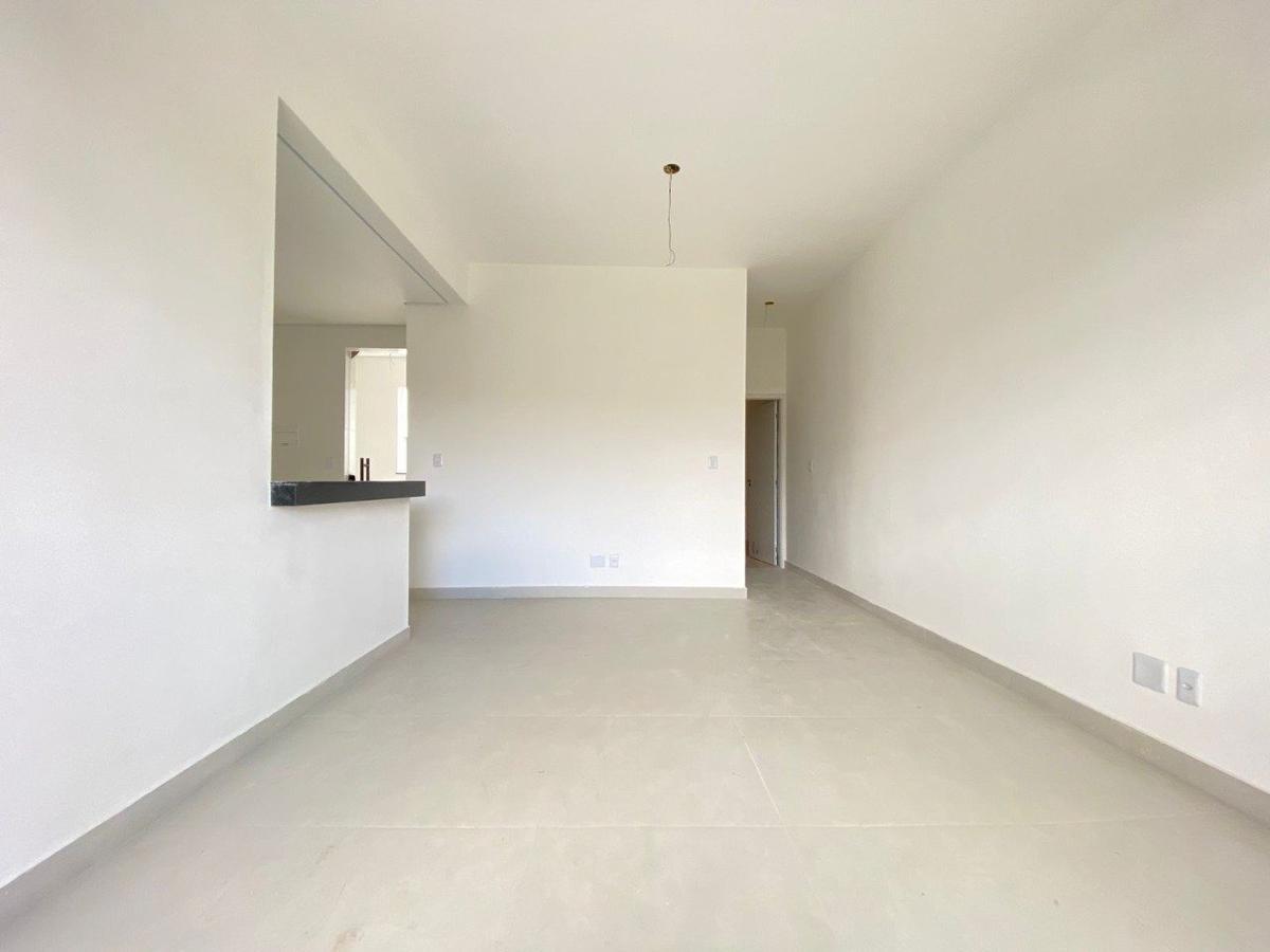 Casa, Vale das Orquídeas, 3 Quartos, 2 Vagas, 1 Suíte