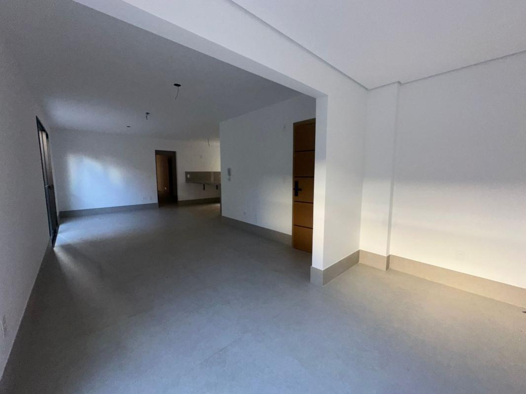 Apartamento, Esplanada, 4 Quartos, 2 Vagas, 1 Suíte