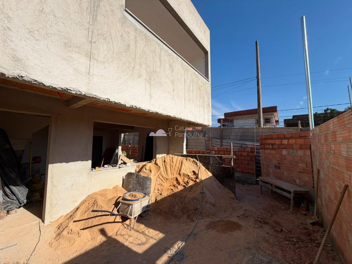 Casa, Itapoã, 3 Quartos, 3 Vagas, 1 Suíte