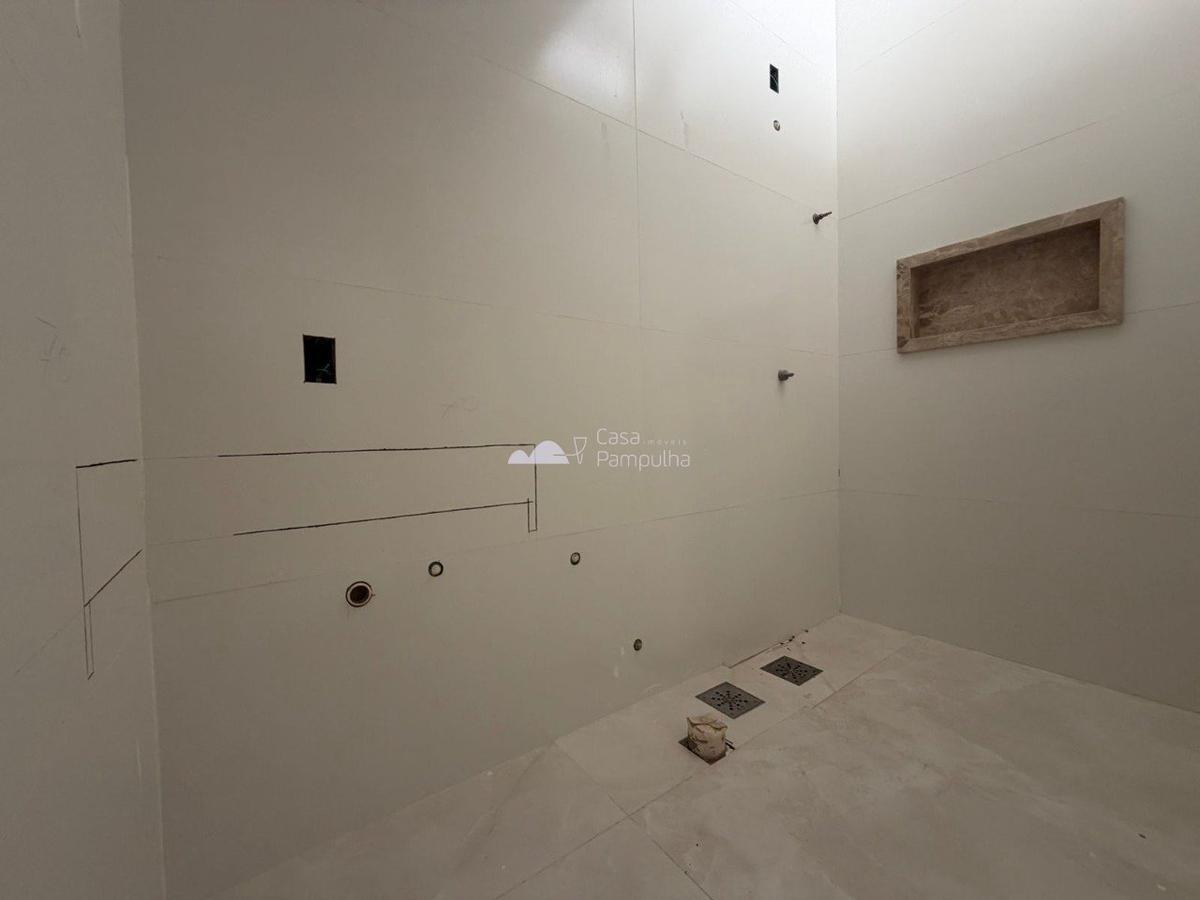 Casa, Santa Mônica, 3 Quartos, 4 Vagas, 1 Suíte