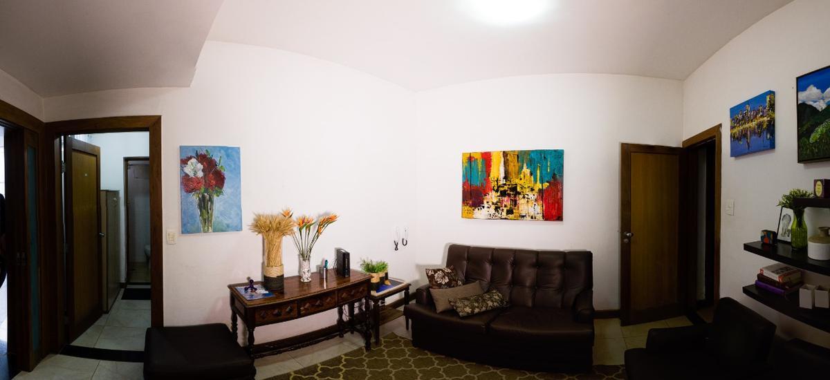 Casa Comercial, Coração Eucarístico, 2 Quartos, 4 Vagas, 10 Suítes