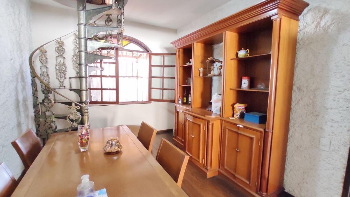 Casa, Ouro Preto, 4 Quartos, 5 Vagas, 2 Suítes