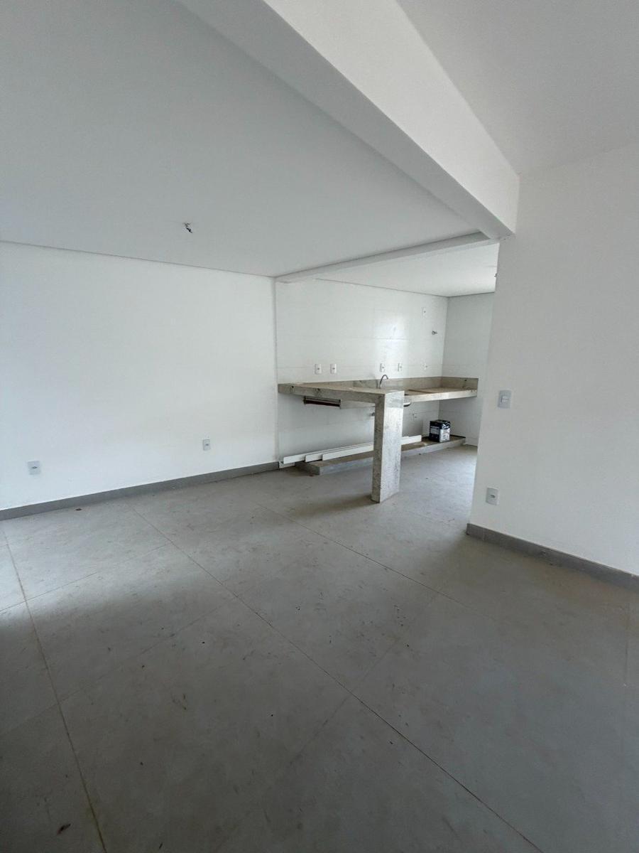 Casa, Planalto, 3 Quartos, 2 Vagas, 1 Suíte