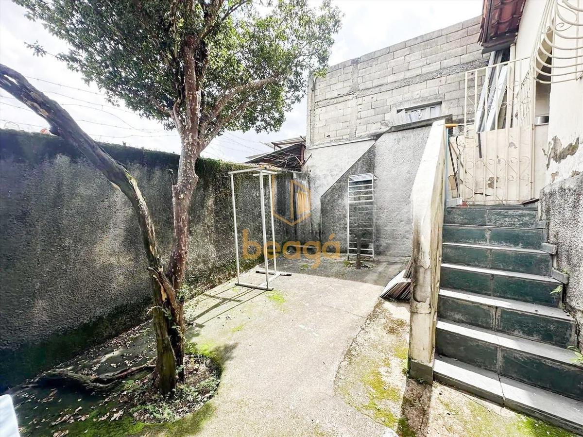 Casa, Califórnia, 4 Quartos, 8 Vagas, 1 Suíte