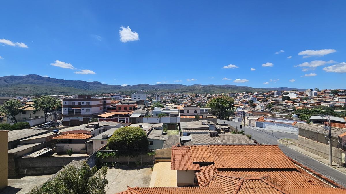 Cobertura, Miramar (barreiro), 3 Quartos, 2 Vagas, 1 Suíte