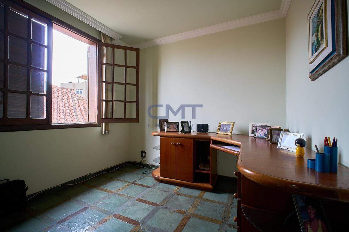 Casa, Luxemburgo, 5 Quartos, 4 Vagas, 1 Suíte