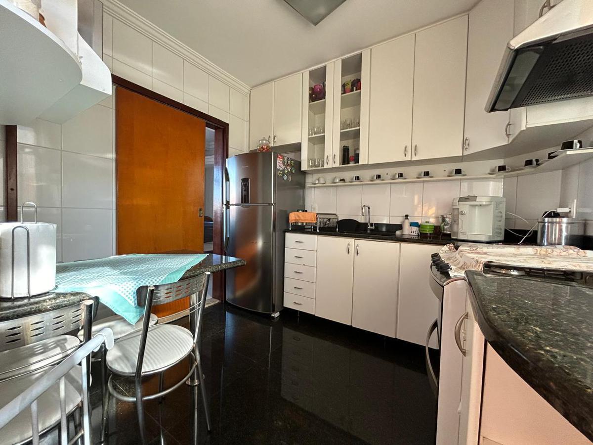 Apartamento, Carlos Prates, 4 Quartos, 2 Vagas, 1 Suíte