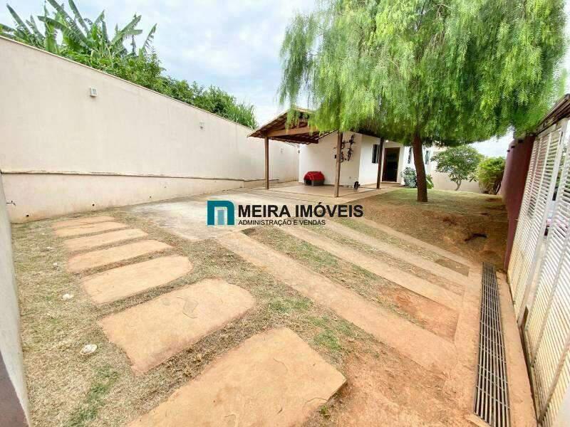 Casa, Trevo, 3 Quartos, 2 Vagas, 1 Suíte