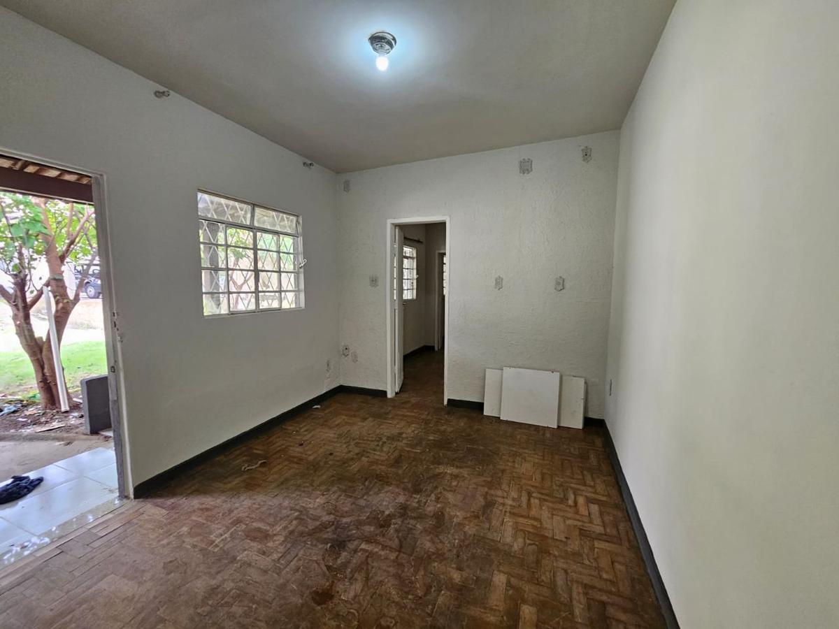 Casa, Cachoeirinha, 2 Quartos, 2 Vagas