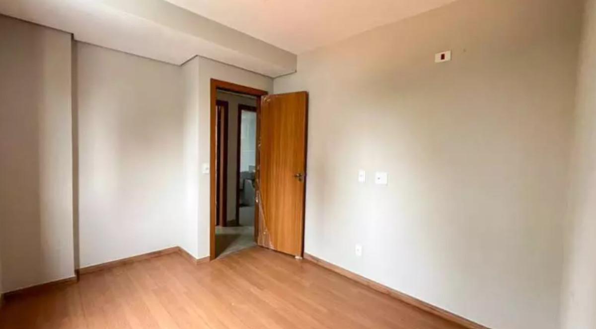 Apartamento, Funcionários, 2 Quartos, 1 Vaga