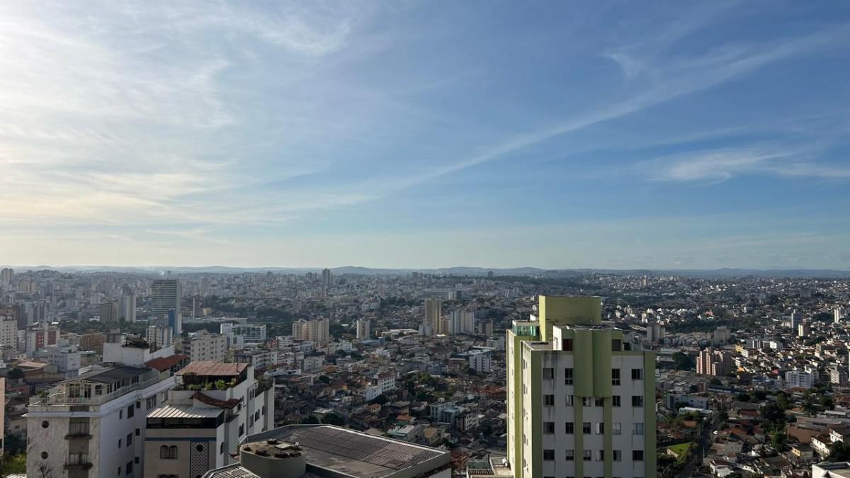 Casa Comercial, São Lucas, 5 Quartos, 4 Vagas, 1 Suíte