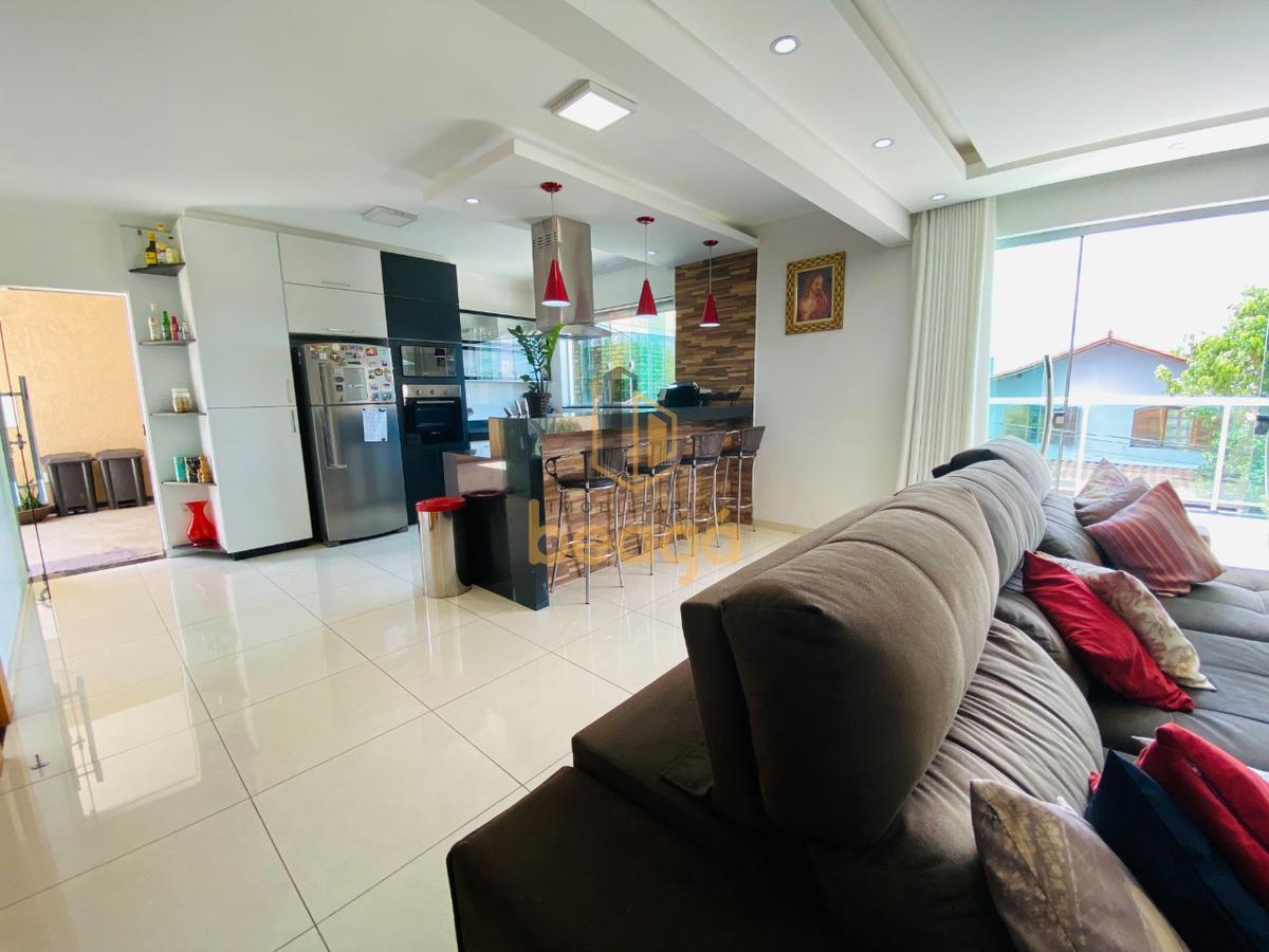Casa, Novo Glória, 4 Quartos, 5 Vagas, 1 Suíte