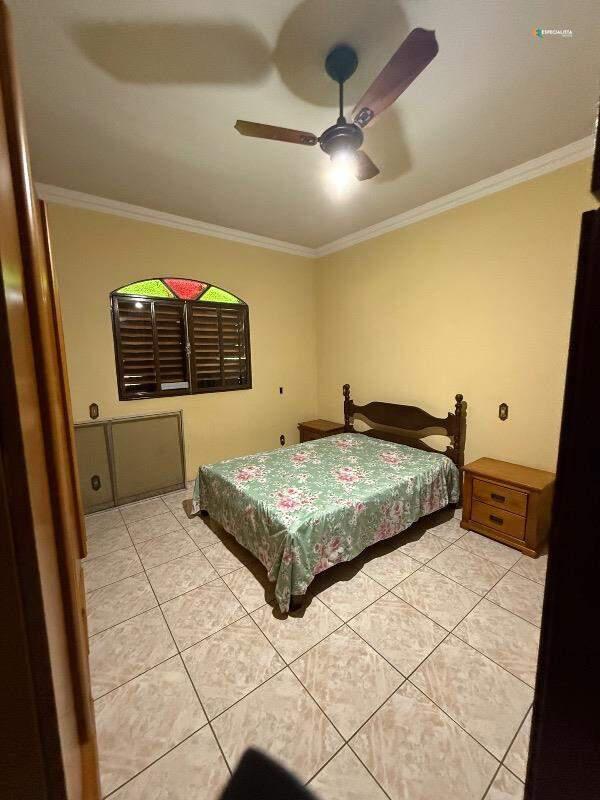 Casa, Frimisa, 4 Quartos, 0 Vaga, 1 Suíte