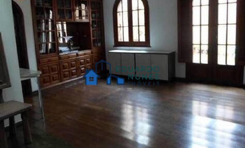 Casa, Santa Lúcia, 6 Quartos, 12 Vagas, 2 Suítes