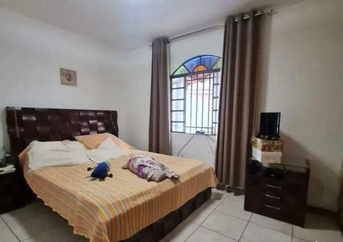 Casa, Alípio de Melo, 3 Quartos, 3 Vagas