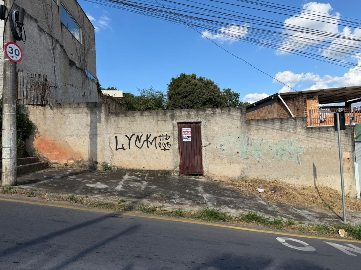 Lote, Tropical, 0 Quarto, 0 Vaga