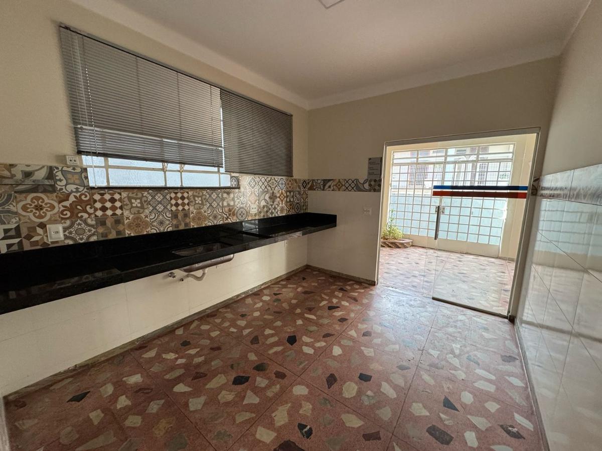 Casa, Colégio Batista, 3 Quartos, 1 Vaga