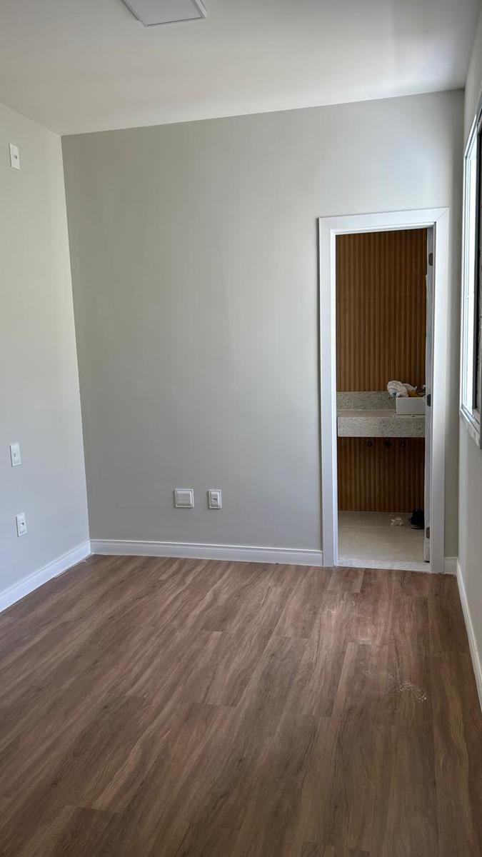 Casa, Nova Floresta, 4 Quartos, 3 Vagas, 2 Suítes