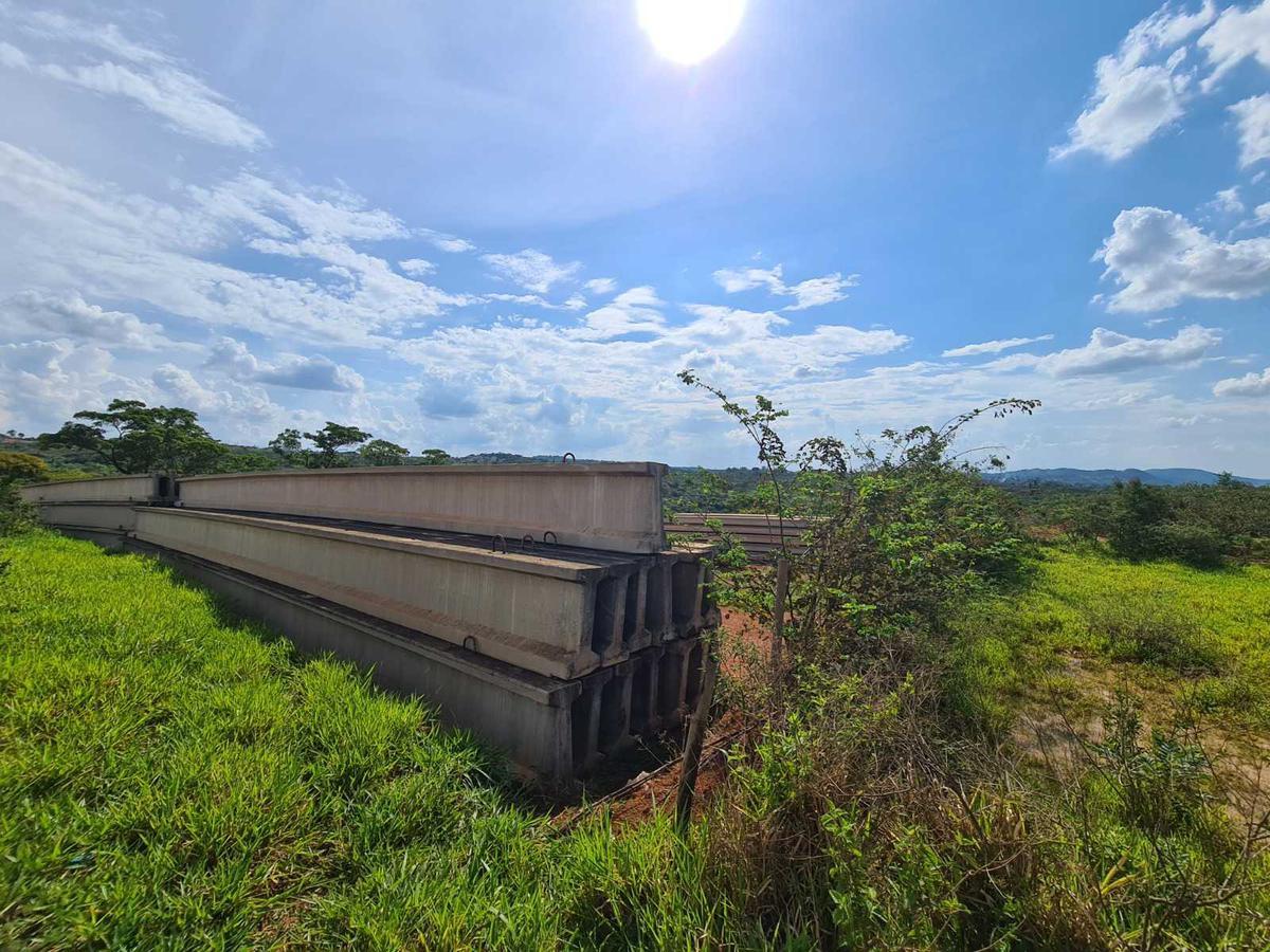 Lote, Novo Retiro, 0 Quarto, 0 Vaga