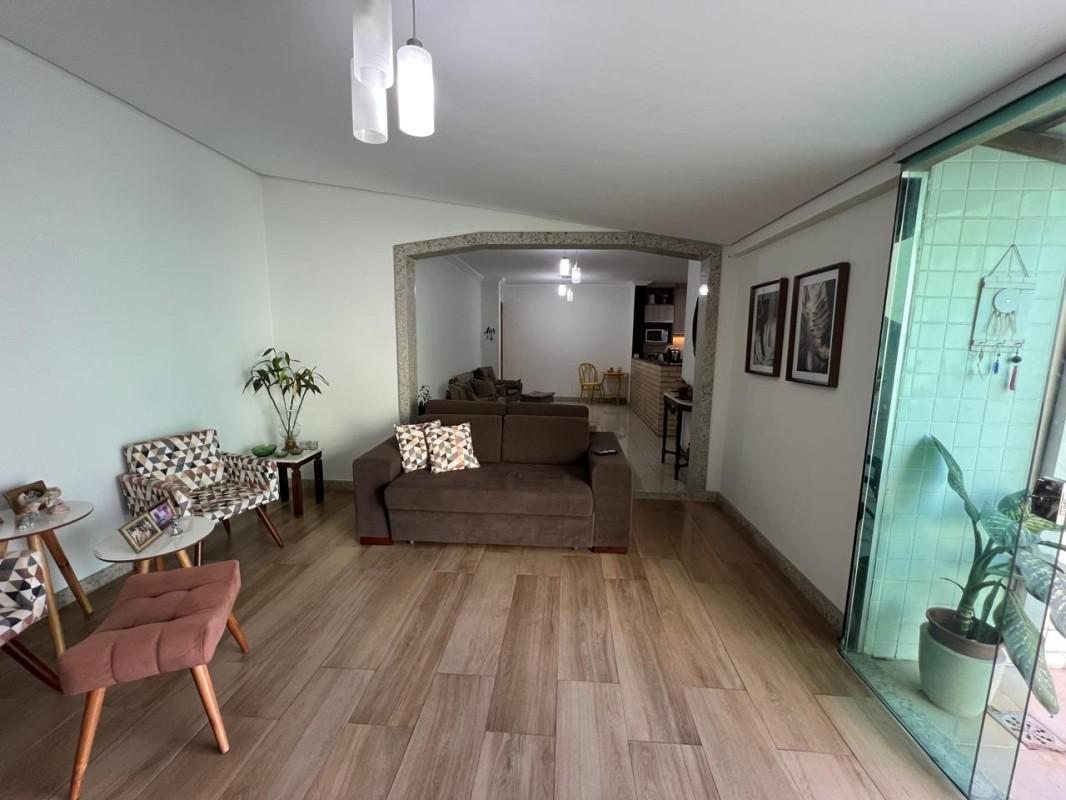 Apartamento, Jaraguá, 4 Quartos, 2 Vagas, 1 Suíte