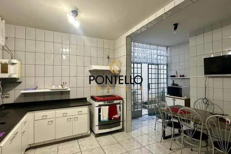 Casa, Serra, 4 Quartos, 4 Vagas, 1 Suíte