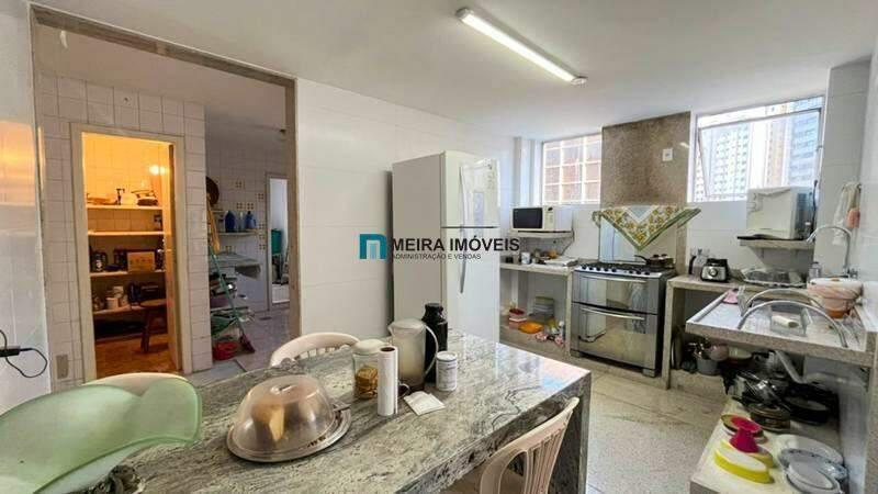 Cobertura, Funcionários, 6 Quartos, 3 Vagas, 1 Suíte