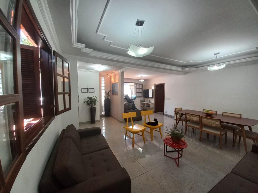 Casa, Caiçaras, 4 Quartos, 6 Vagas, 3 Suítes