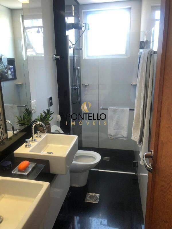 Apartamento, Coração de Jesus, 3 Quartos, 0 Vaga, 1 Suíte