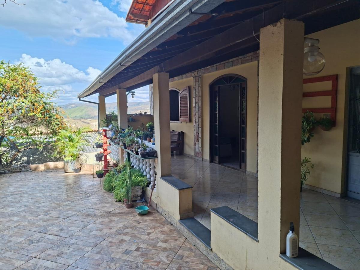 Casa, Casa Branca, 4 Quartos, 3 Vagas, 1 Suíte