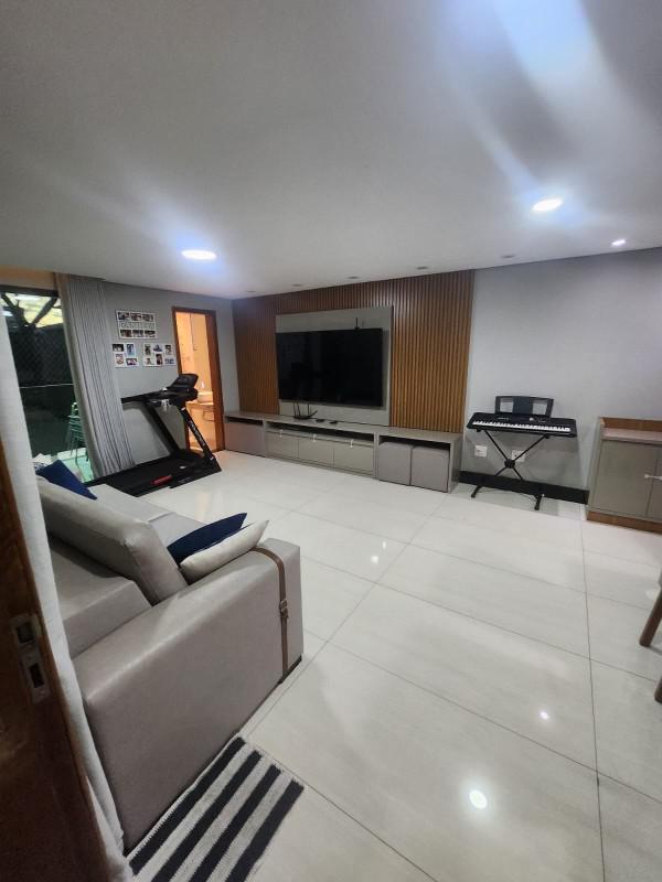 Casa, Cabral, 3 Quartos, 4 Vagas, 1 Suíte