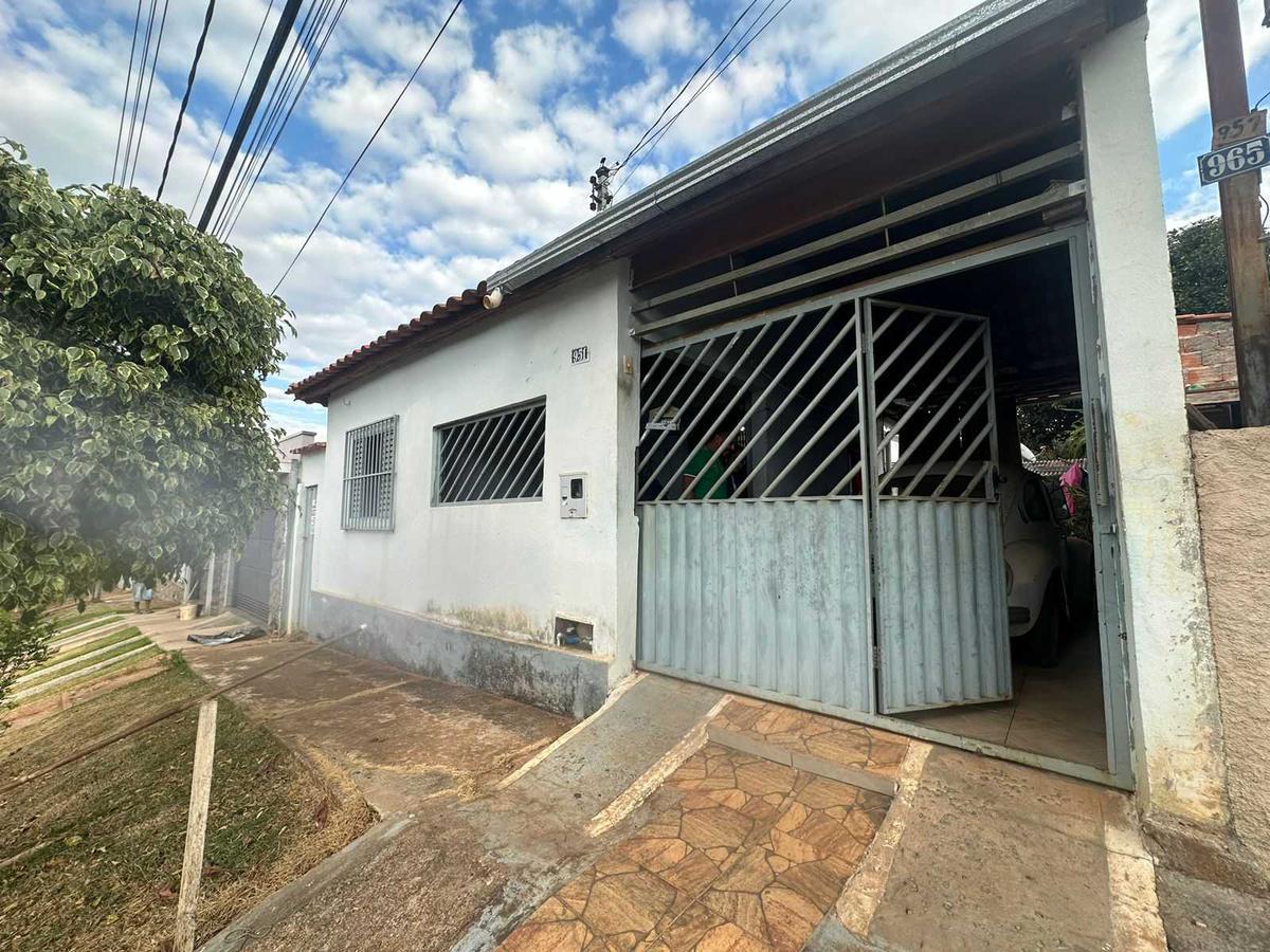 Casa, Centro, 3 Quartos, 2 Vagas