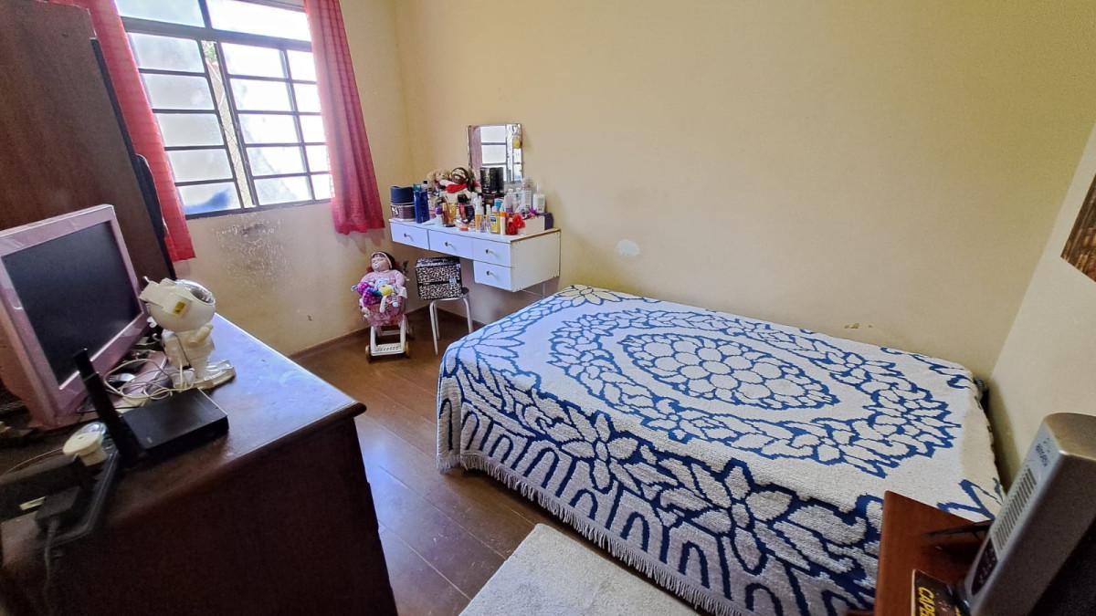 Apartamento, Sagrada Família, 3 Quartos, 1 Vaga