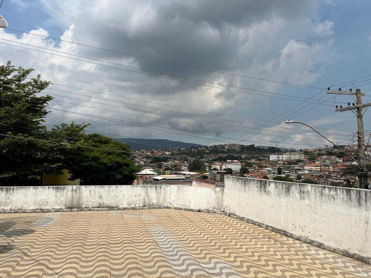Casa, Ernesto do Nascimento(barreiro), 2 Quartos, 2 Vagas