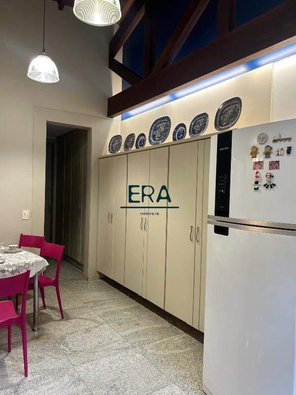 Casa, Belvedere, 4 Quartos, 0 Vaga, 1 Suíte