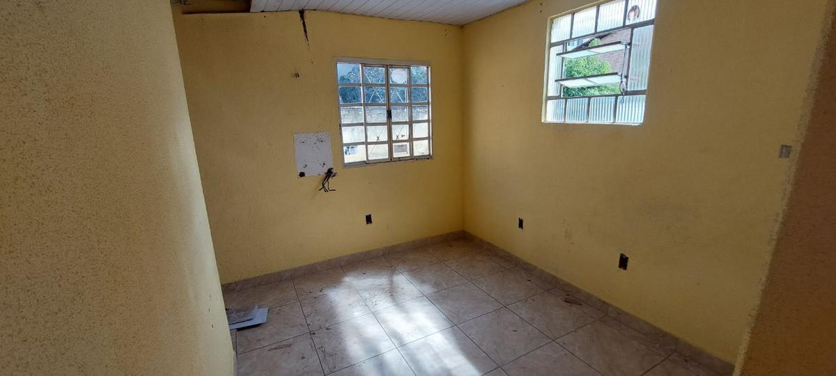 Lote, Padre Eustáquio, 0 Quarto, 25 Vagas