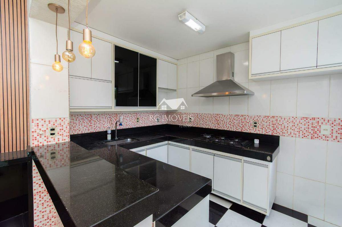 Casa, Milionários, 4 Quartos, 11 Vagas, 1 Suíte