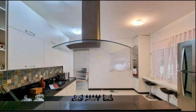 Casa, Retiro do Chalé, 5 Quartos, 4 Vagas, 2 Suítes