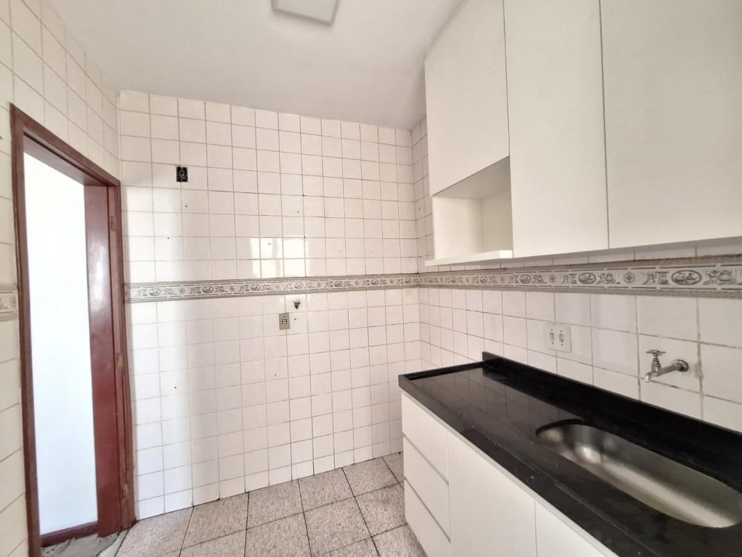Apartamento, Sagrada Família, 2 Quartos, 1 Vaga, 1 Suíte