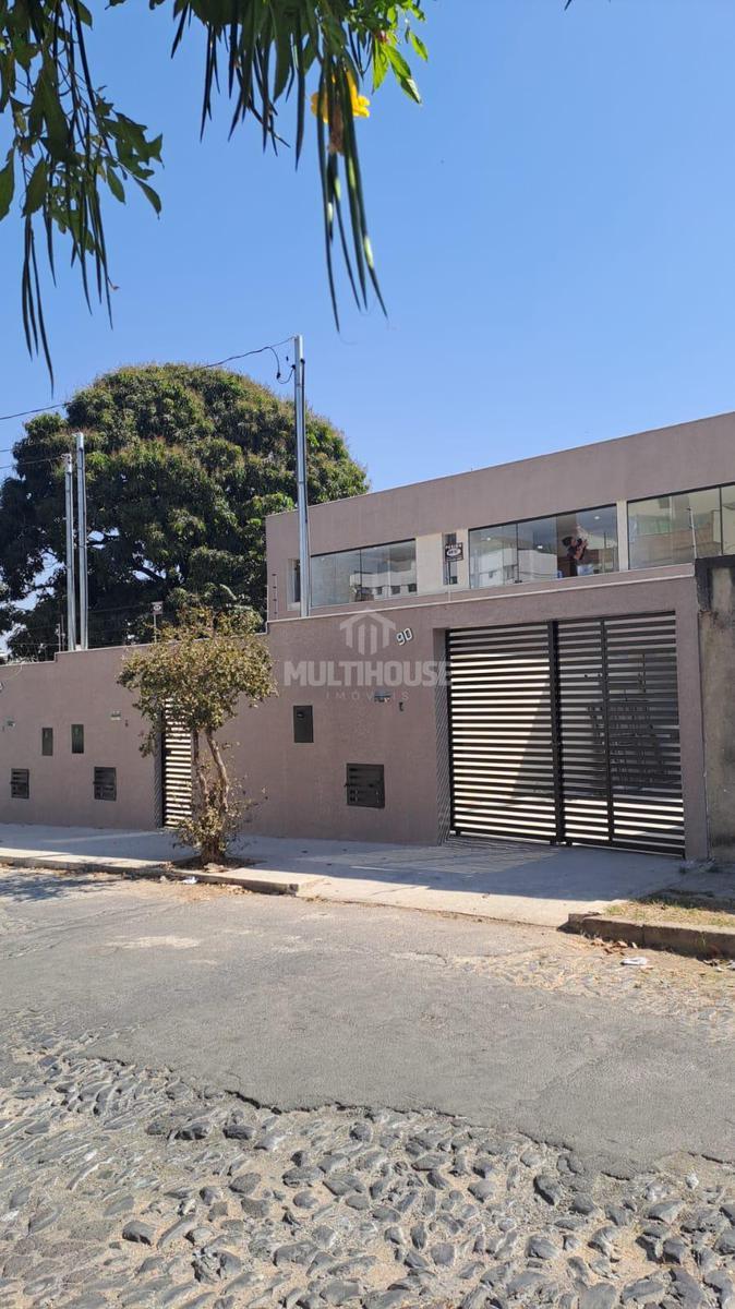 Casa, Santa Branca, 3 Quartos, 4 Vagas, 1 Suíte