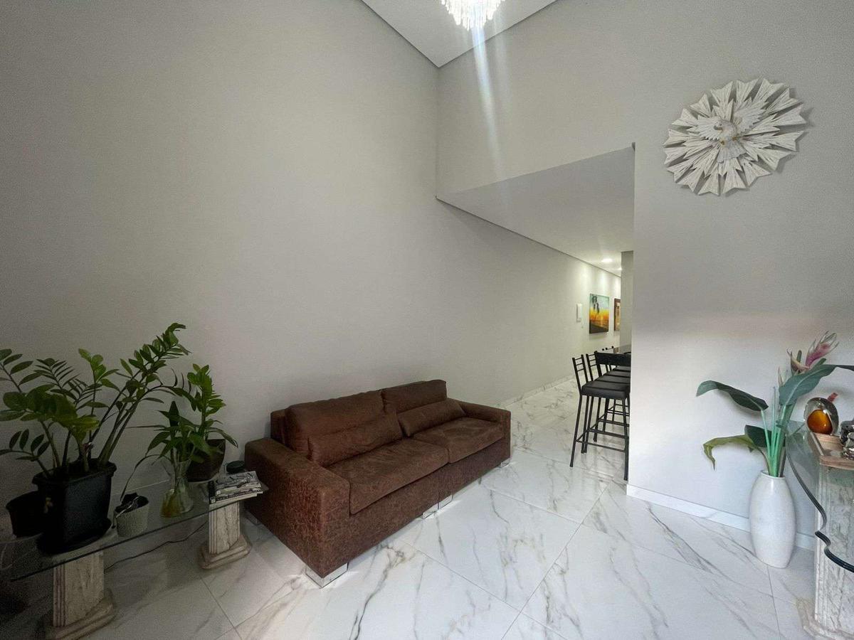 Casa, Santa Efigênia, 3 Quartos, 2 Vagas, 1 Suíte