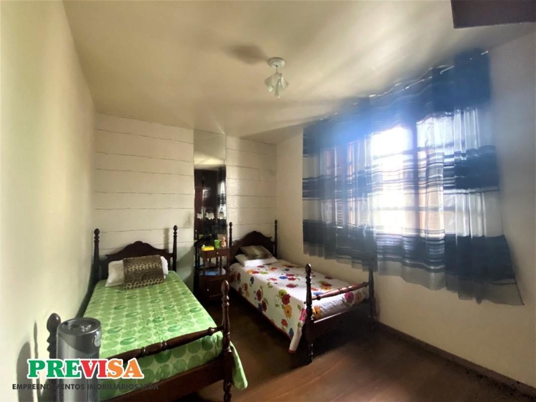 Casa, Sagrada Família, 4 Quartos, 6 Vagas, 1 Suíte