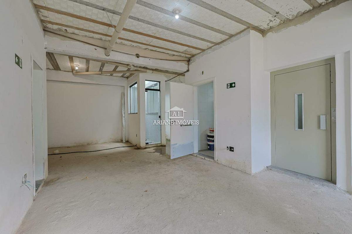 Casa Comercial, Prado, 0 Quarto, 0 Vaga