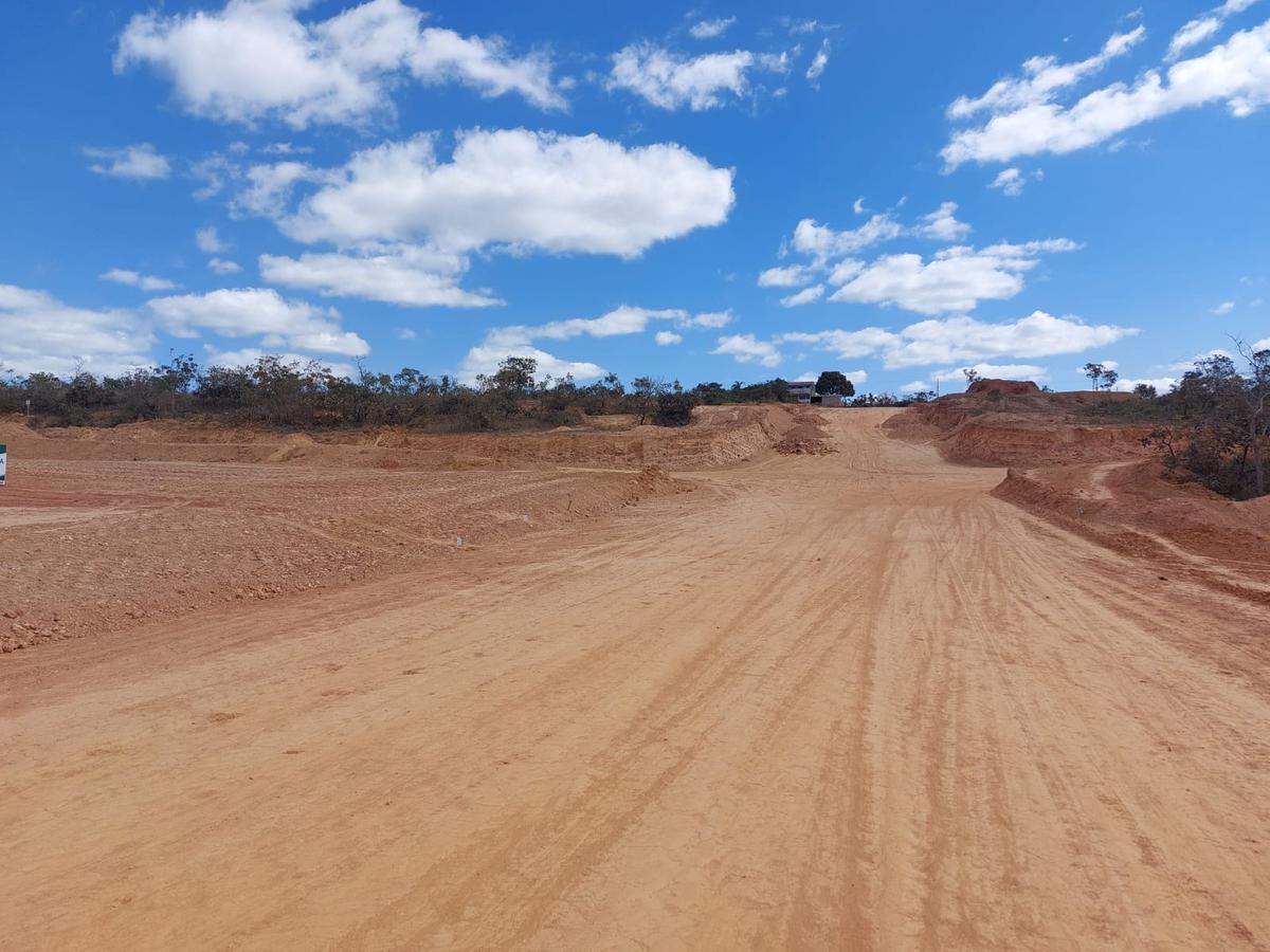 Lote, São Jose de Almeida, 0 Quarto, 0 Vaga